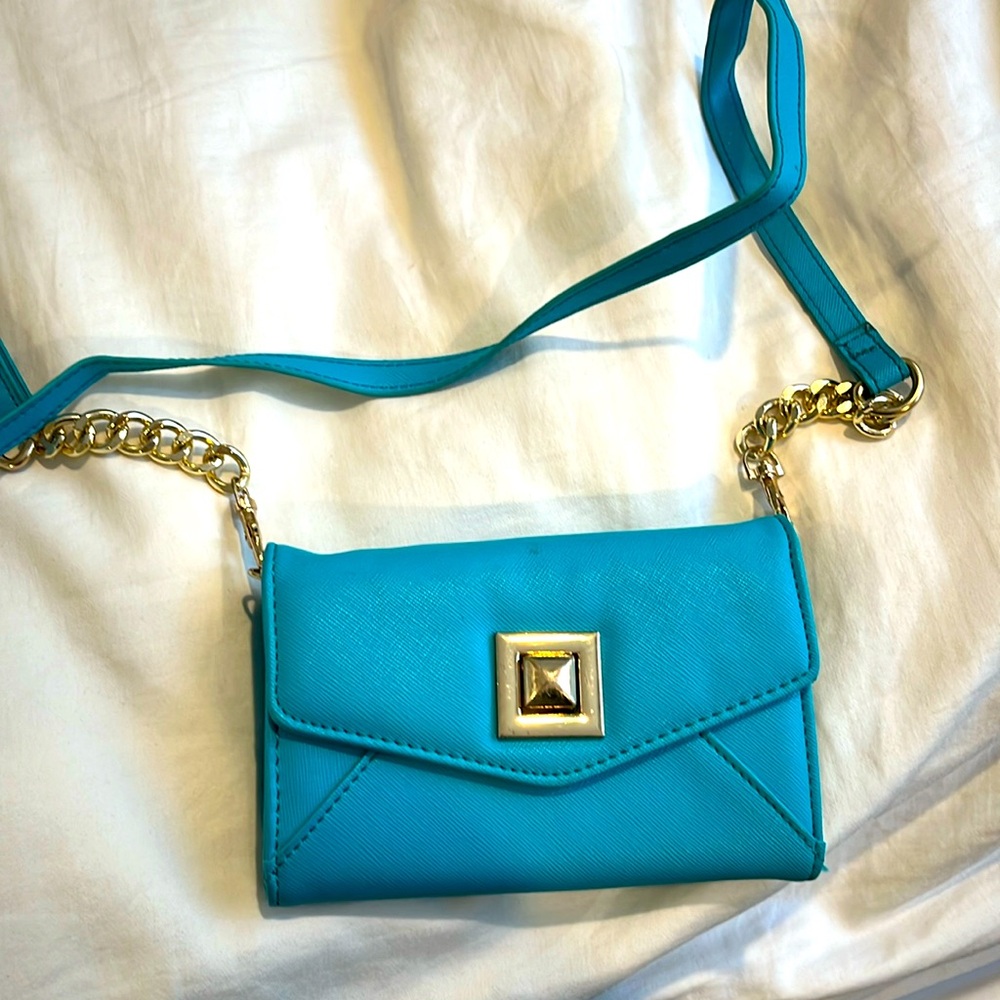 Nine West Turquoise Crossbody Purse Handbag Gold Chain